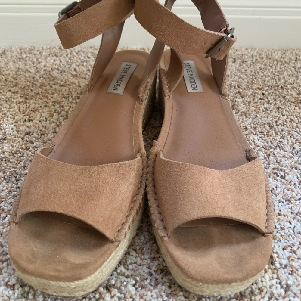 STEVE MADDEN PLATFORM SANDAL